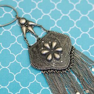 30 inch, Vintage Silver Tone Floral Symbolic Multi Chains Tassel Necklace - R36